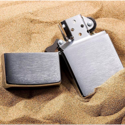 Запальничка Zippo (Зіппо) CLASSIC brushed chrome 200 Запальничка Zippo (Зіппо) CLASSIC brushed chrome 200