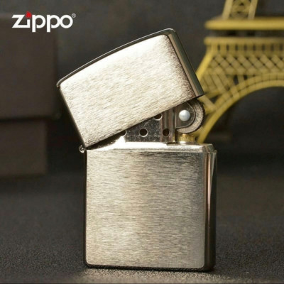 Запальничка Zippo (Зіппо) CLASSIC brushed chrome 200 Запальничка Zippo (Зіппо) CLASSIC brushed chrome 200