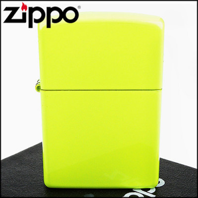 Запальничка Zippo Neon Yellow Lighter 28887