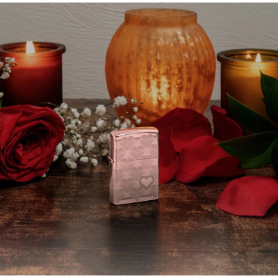 Запальничка Zippo Heart Design 49811