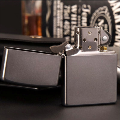 Запальничка Zippo (Зіппо) CLASSIC Satin Chrome 205