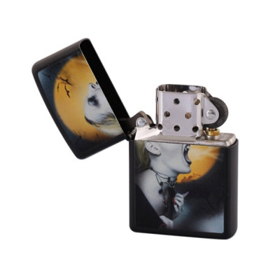 Запальничка Zippo (Зіппо) SCREAMING VAMPIRESS 28435